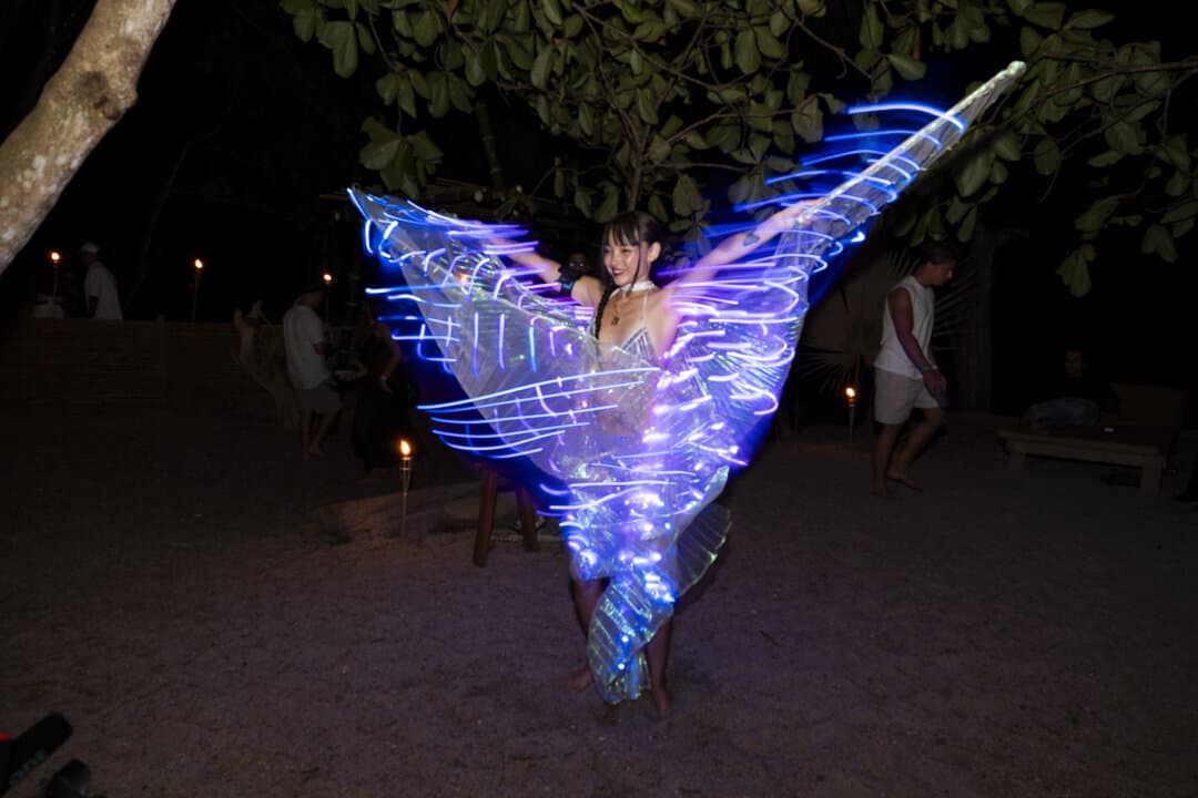 Guests arriving for the ritual